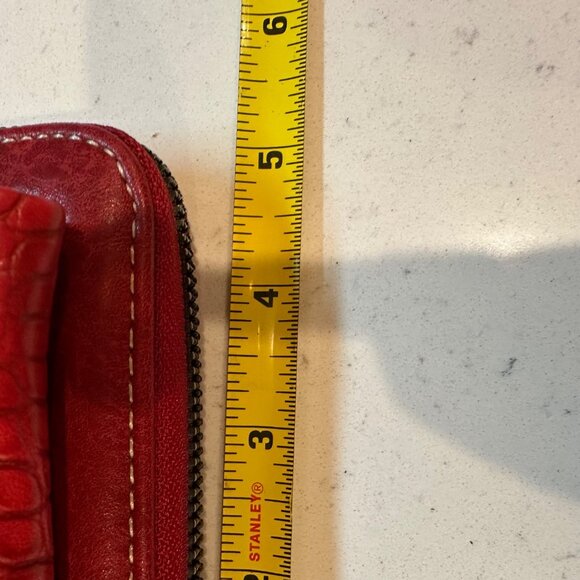 Montana West Red Leather Alligator Pattern Crossbody Wallet With Strap - Picture 6 of 11